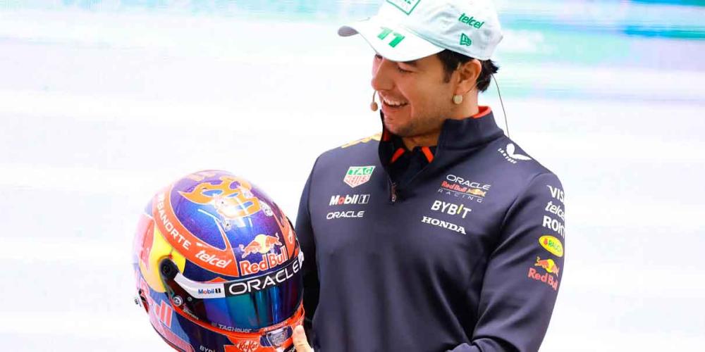 Checo Pérez se prepara para el GP y con su casco rinde homenaje a la lucha libre 