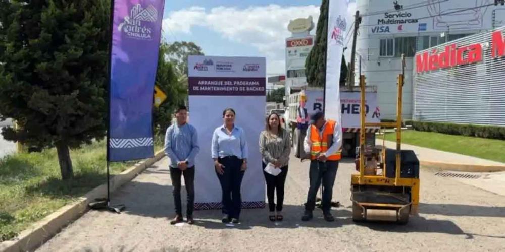 Guadalupe Cuautle arranca bacheo en vialidades de San Andrés Cholula