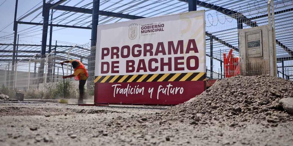 Edil de Cuautlancingo inicia su gestión con “BacheAndo”; mejorará las calles