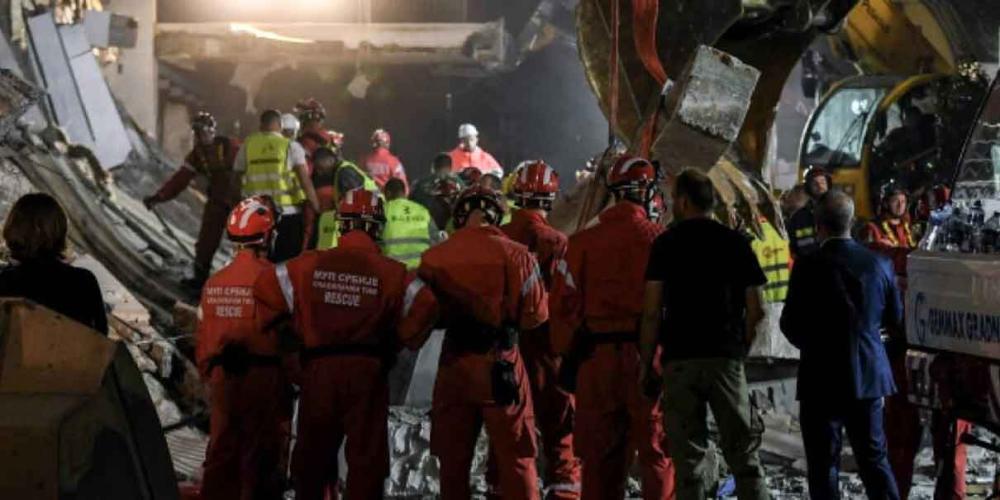 Tragedia en Serbia: Se derrumba el techo en estación de tren y hay 14 muertos