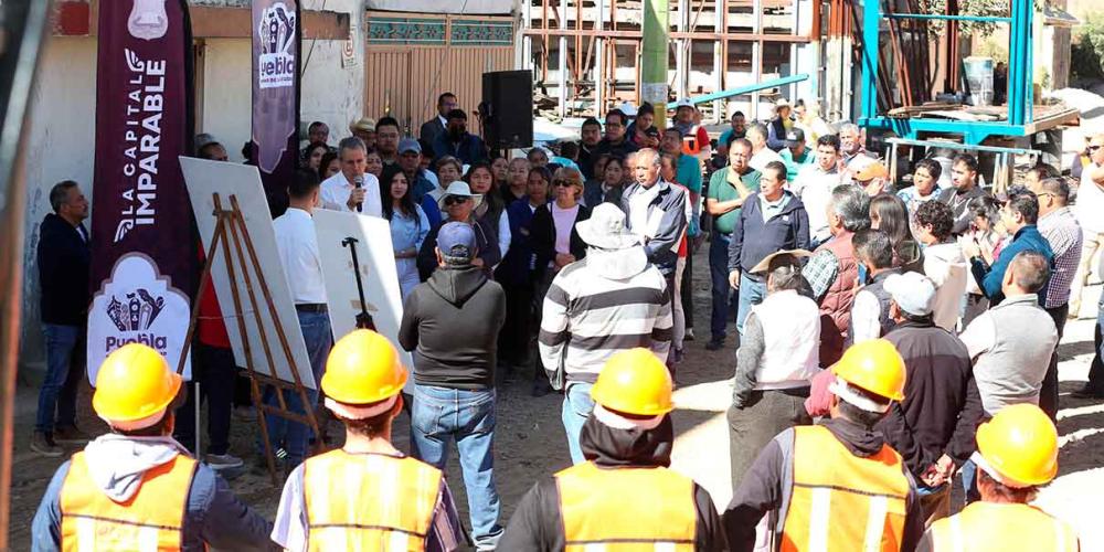 Alcalde de Puebla anuncia proyectos de pavimentación en juntas auxiliares 