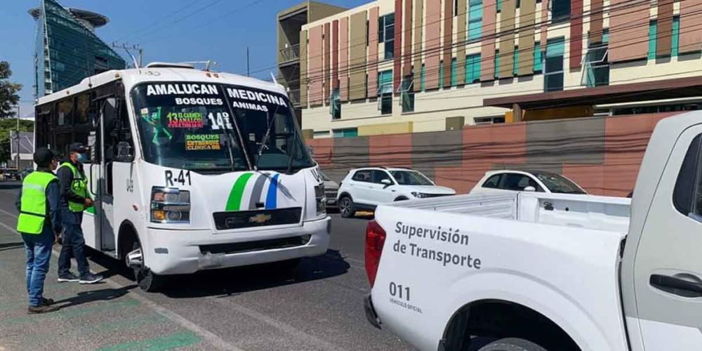 Mi gobierno no se arrodillará ante presiones de transportistas: Armenta