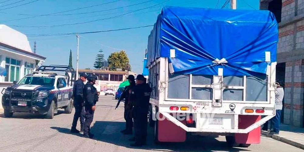 Policías de Huejotzingo frustran robo de camioneta; delincuentes huyeron