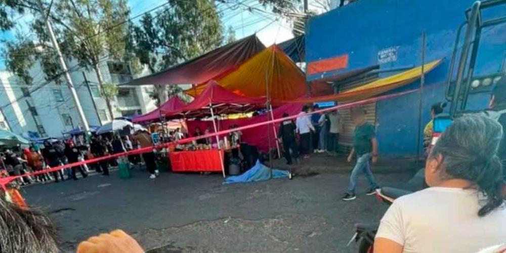 Balacera en tianguis de Loma Bella deja un muerto y tres heridos 