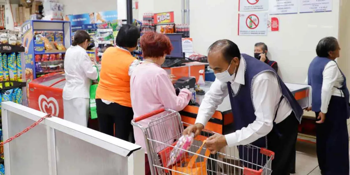 Invita el SMDIF a las personas adultas mayores a formar parte del programa Empacadores Voluntarios