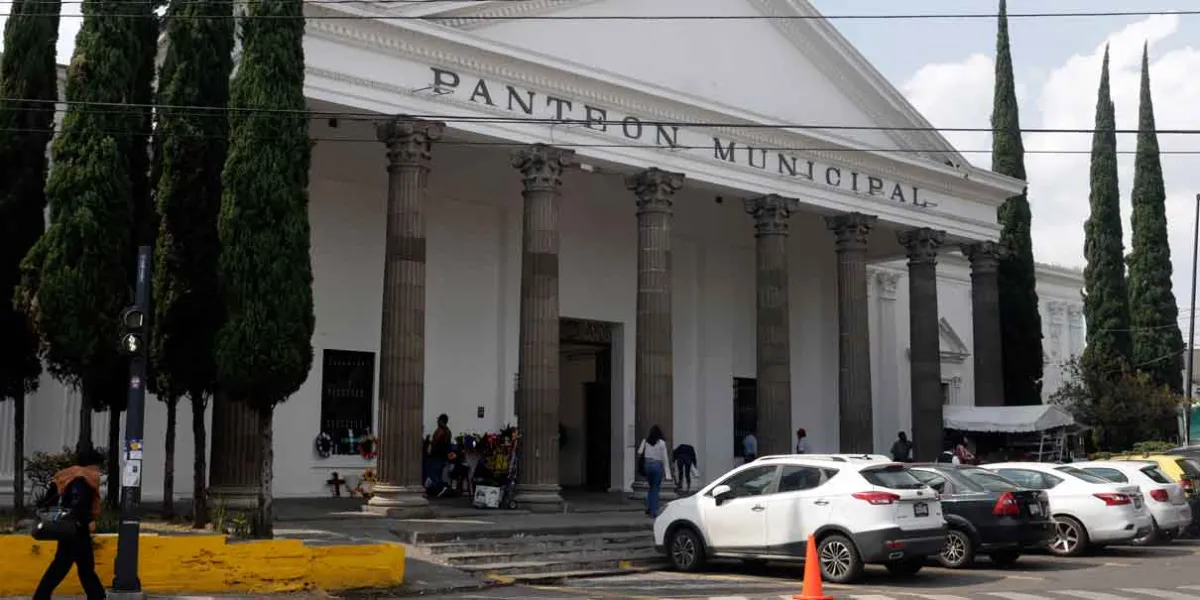 Exhuman y creman restos en el Panteón Municipal para tener espacios