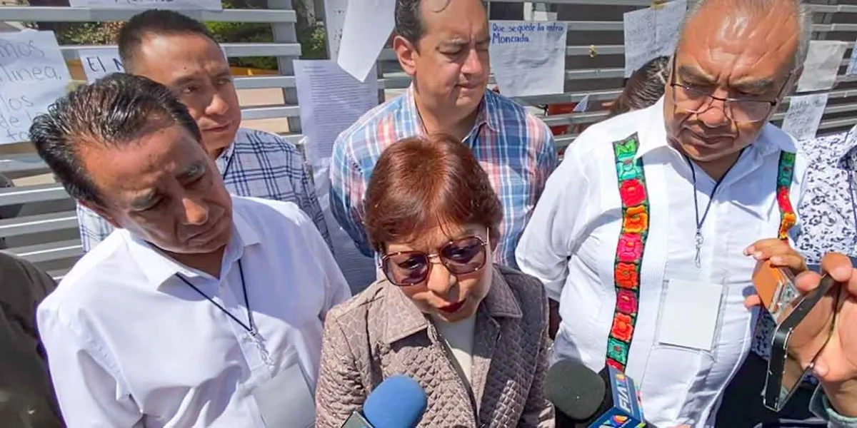 Alumnos de la BUAP liberan Contaduría; la rectora espera diálogo en CU