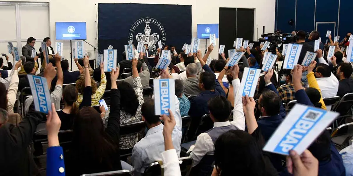 Se aprueba extensión del cargo de representantes del Honorable Consejo Universitario de la BUAP