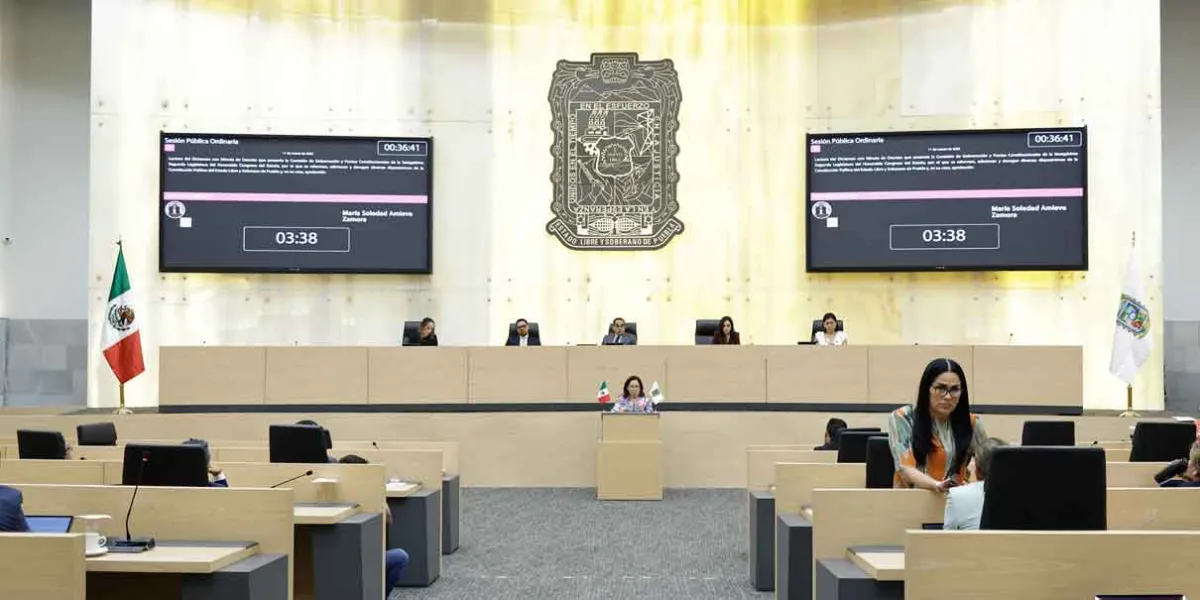 Se reactivan actividades legislativas tras 12 horas de cierre del Congreso