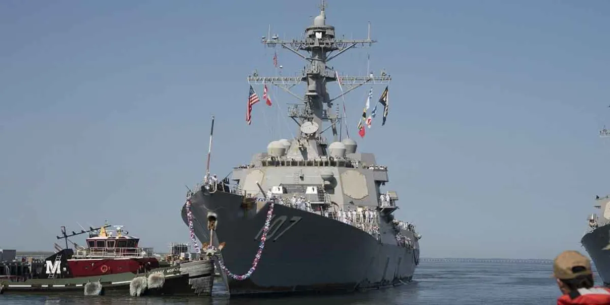 EU refuerza vigilancia marítima: Despliega buque destructor en el Golfo de México