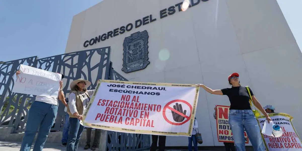 Manifestaciones en el Congreso: Unos exigen la liberación de alcaldes detenidos y otros se oponen a tarifa de parquímetros