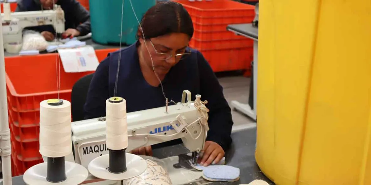 Puebla: Disminuye empleo en manufactura; textil y maquinaria reportan mayores bajas