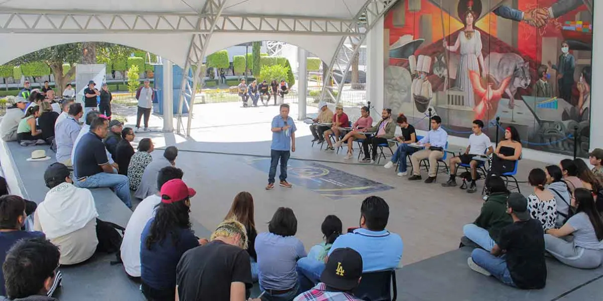 Mesas de Diálogo BUAP analizan 22 pliegos petitorios para alcanzar acuerdos