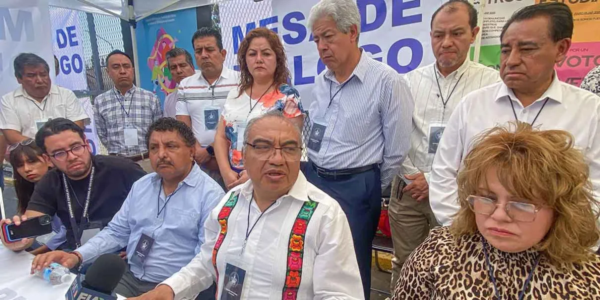 Universitarios rompen diálogo; el paro sigue en la BUAP