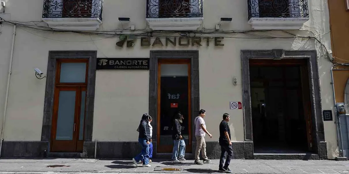 Cierran sucursales bancarias en México por Día del Trabajo