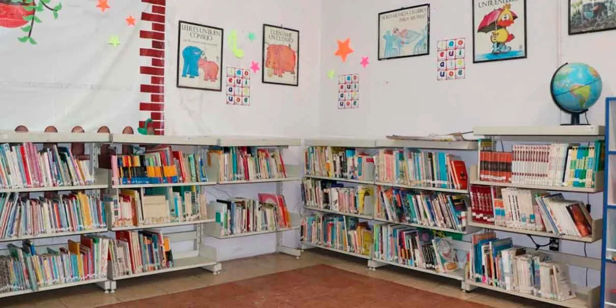 Ariadna Ayala impulsa la inclusión educativa y digital desde la Biblioteca de Atlixco
