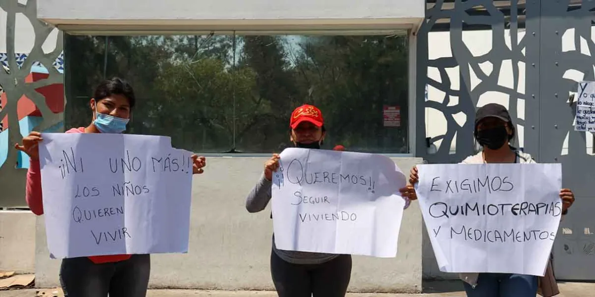 Desabasto de medicamentos oncológicos en Puebla por corrupción en compra federal