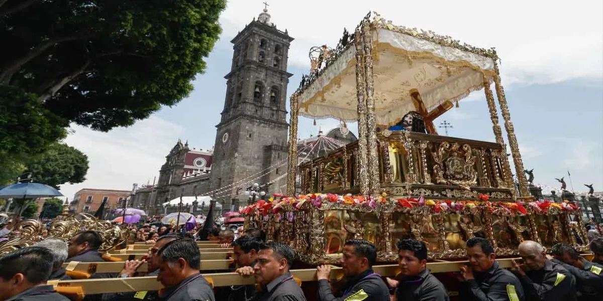 Fe y esperanza 180 mil personas durante la Procesión de Viernes Santo
