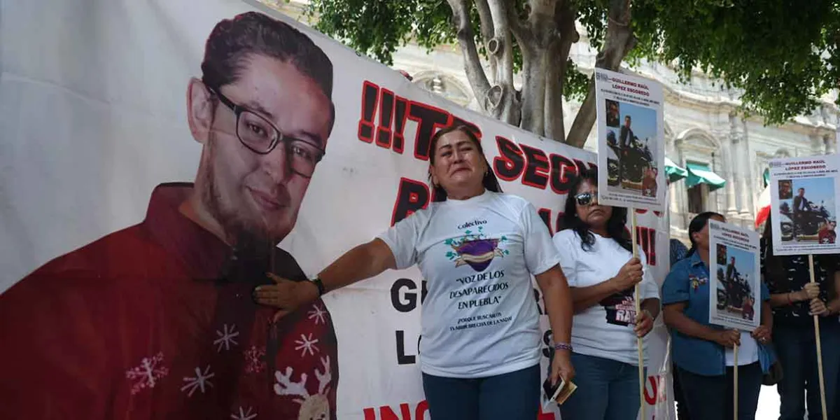 Madre pide ayuda para buscar a su hijo en predio de Amozoc