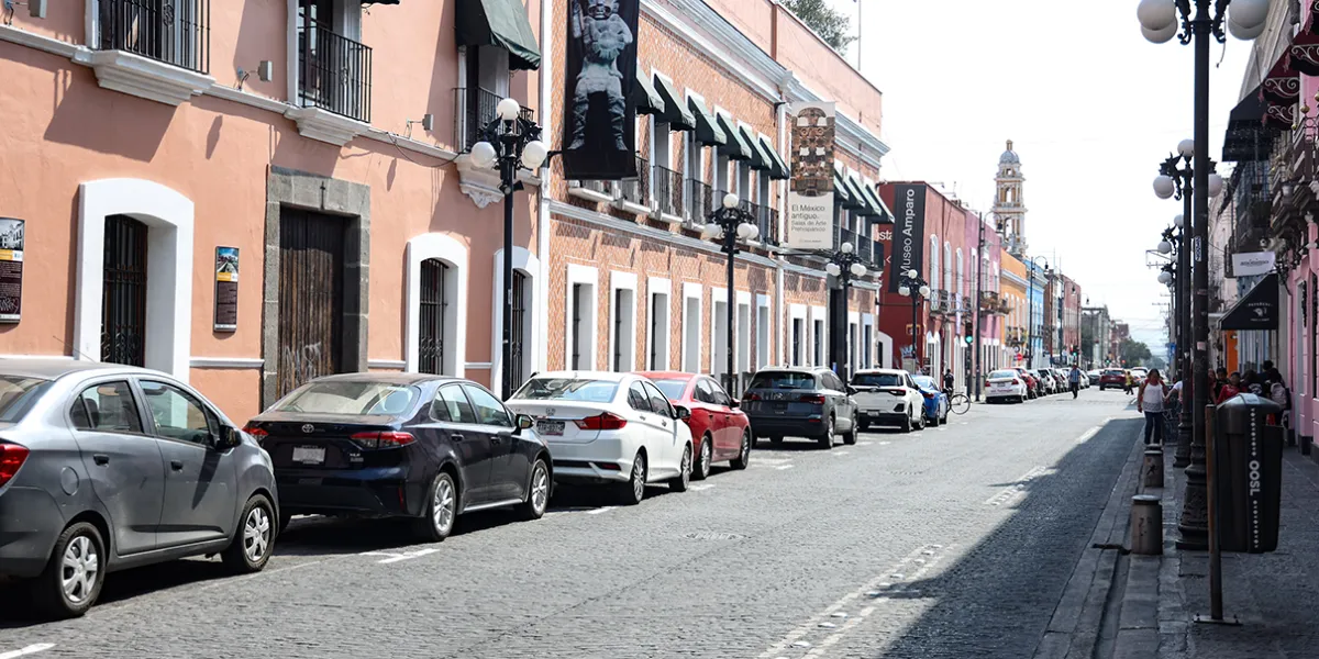 Empresarios de Puebla piden modernizar pagos de parquímetros para facilitar su uso