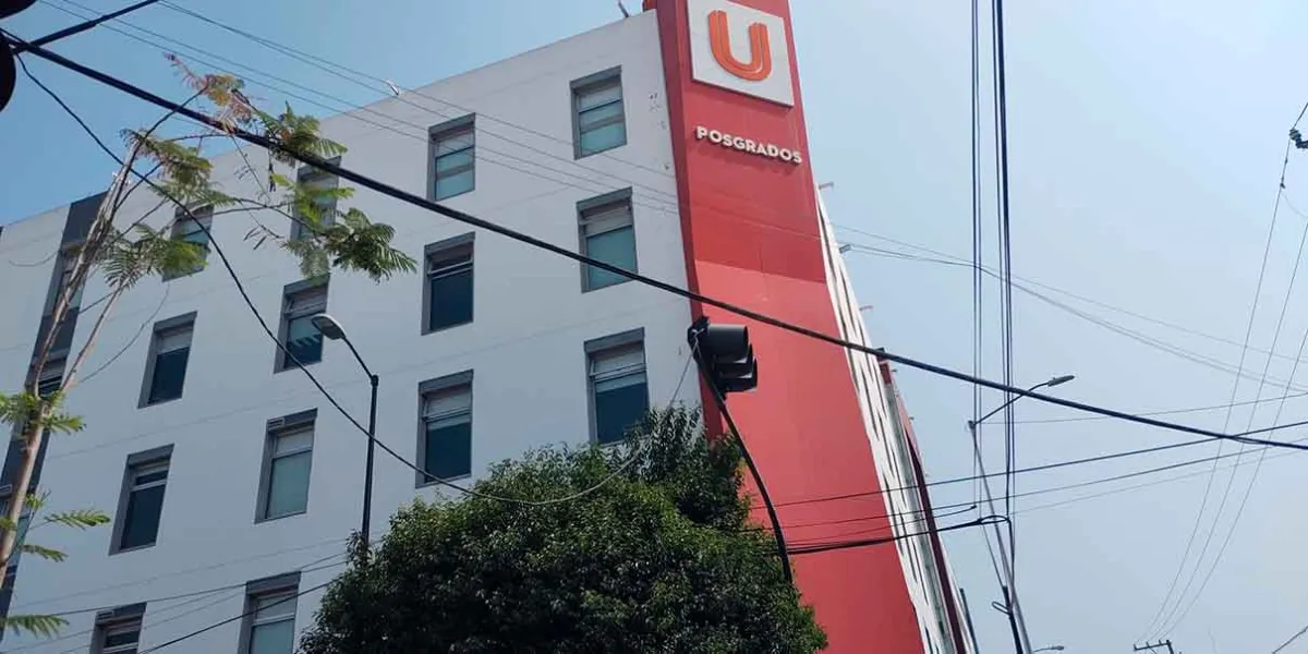Alumno cayó desde una terraza de la Upaep; investigan motivo