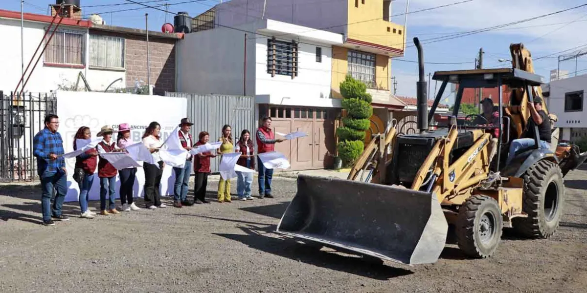 Rehabilitar calles significa dignificar cada espacio de nuestra comunidad: Omar Muñoz 