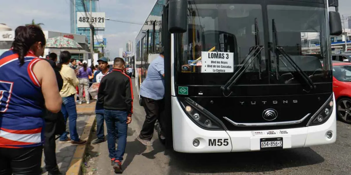Este lunes operativo contra taxis pirata en el Periférico; la Ruta 4 inicia cobro 