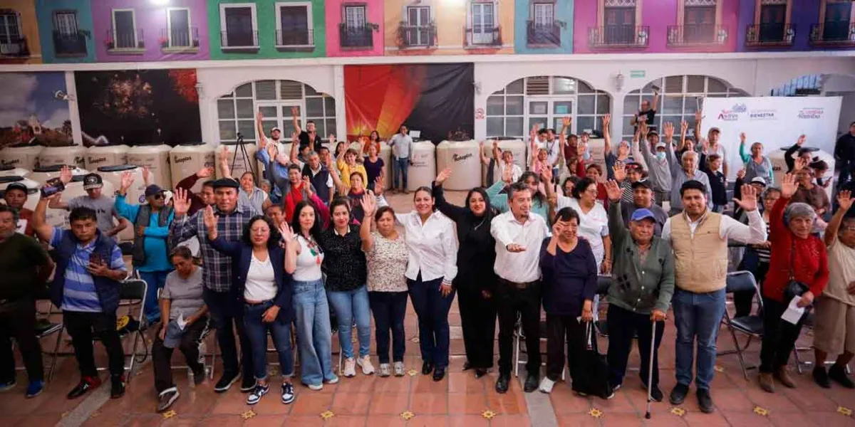 Mejoran condiciones de vida en San Andrés Cholula con entrega de tinacos