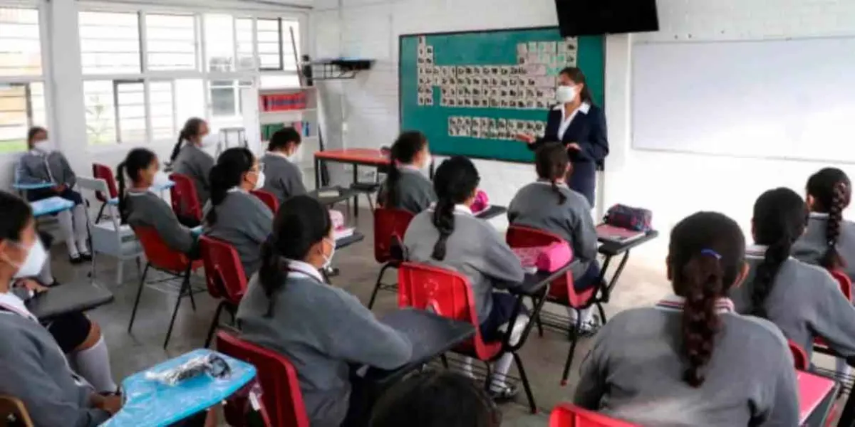 No habrá clases en Puebla este jueves 15 de mayo: Celebración del Día del Maestro