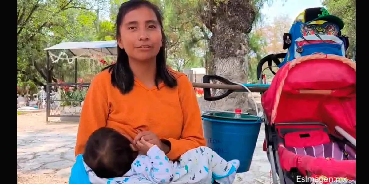 Estefanía juntó a su bebé trabajó en el panteón durante el Día de las Madres 