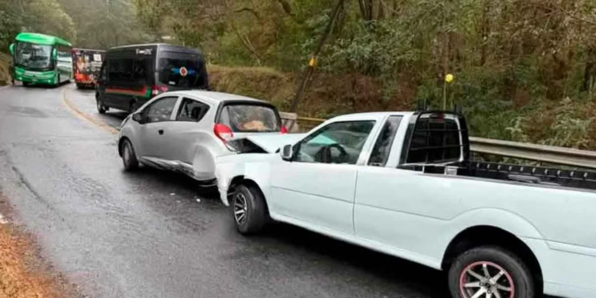 Múltiple choque en la Pachuca-Tuxpan moviliza a servicios de emergencia 
