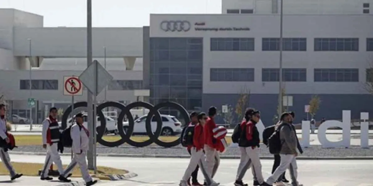 AUDI y trabajadores acuerdan 5.3% de aumento salarial; no habrá huelga