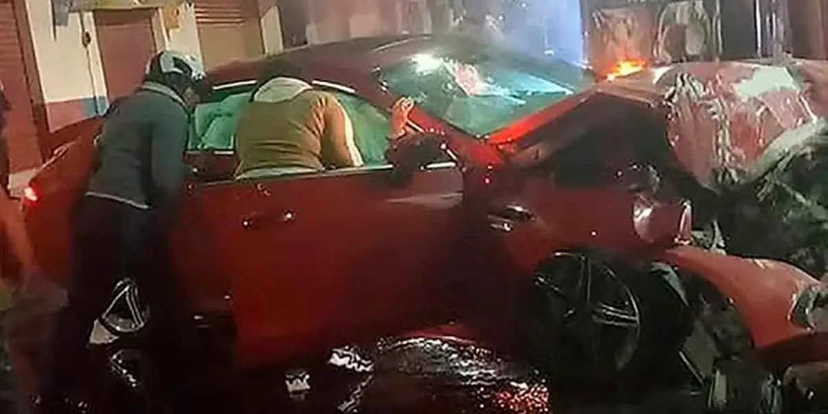 Ejecutan a conductor en Texmelucan y se impacta contra panadería