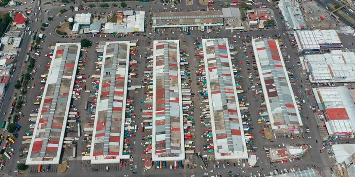 Demolerán 26 bodegas en la Central de Abasto; están sobre ductos de Pemex