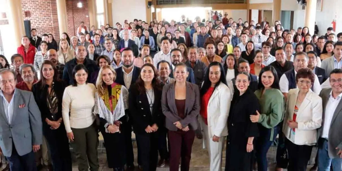 Huauchinango participó en foro sobre desafíos y perspectivas de la educación