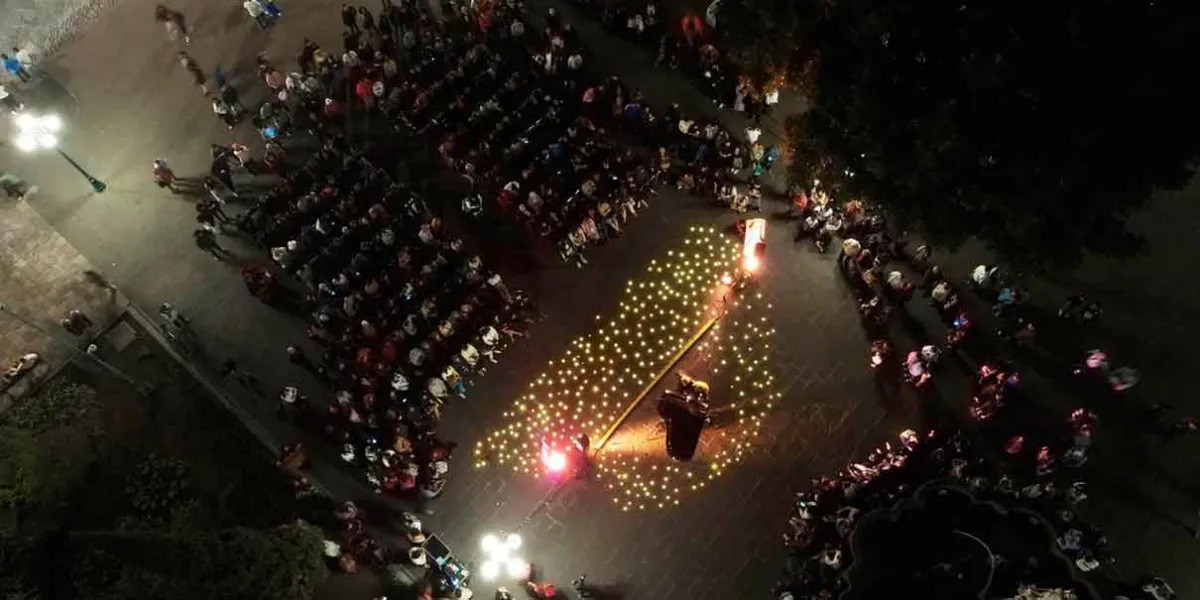 Invita IMACP a disfrutar del “Zócalo Entre Velas” con Lulú García en el marco de la FILIP