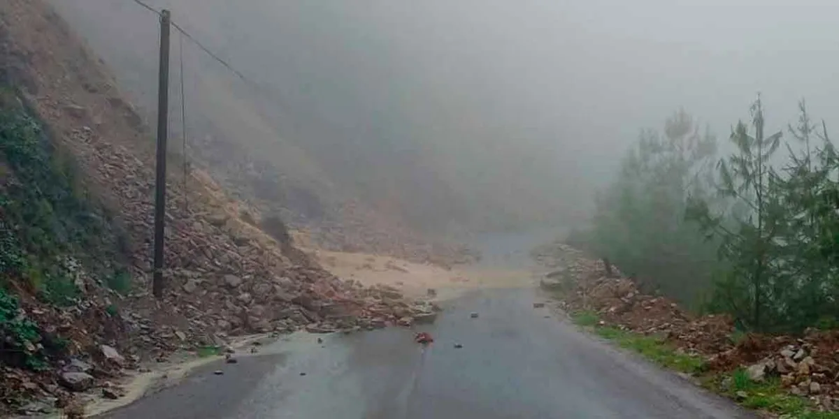 Huracán Erick provoca deslaves y lluvias intensas en varias regiones de Puebla