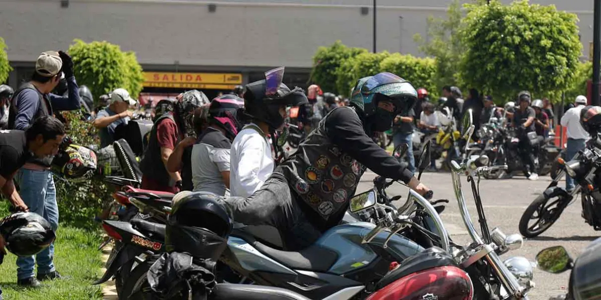 Motociclistas manifestaron su inconformidad a Sheinbaum contra la Ley Chaleco