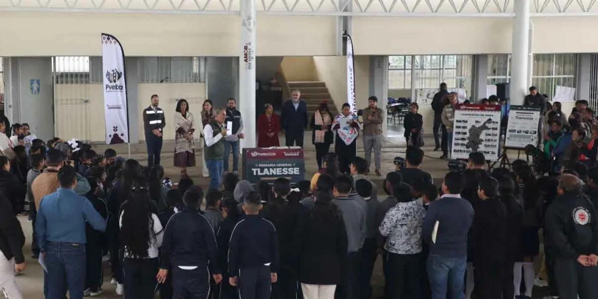 Pepe Chedraui entrega techado escolar con captación pluvial en la Primaria General Tlanesse