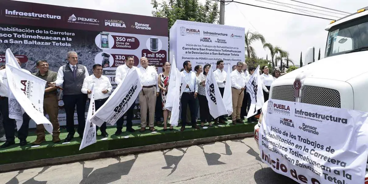Rehabilitarán carretera Totimehuacan–San Baltazar Tetela con apoyo federal