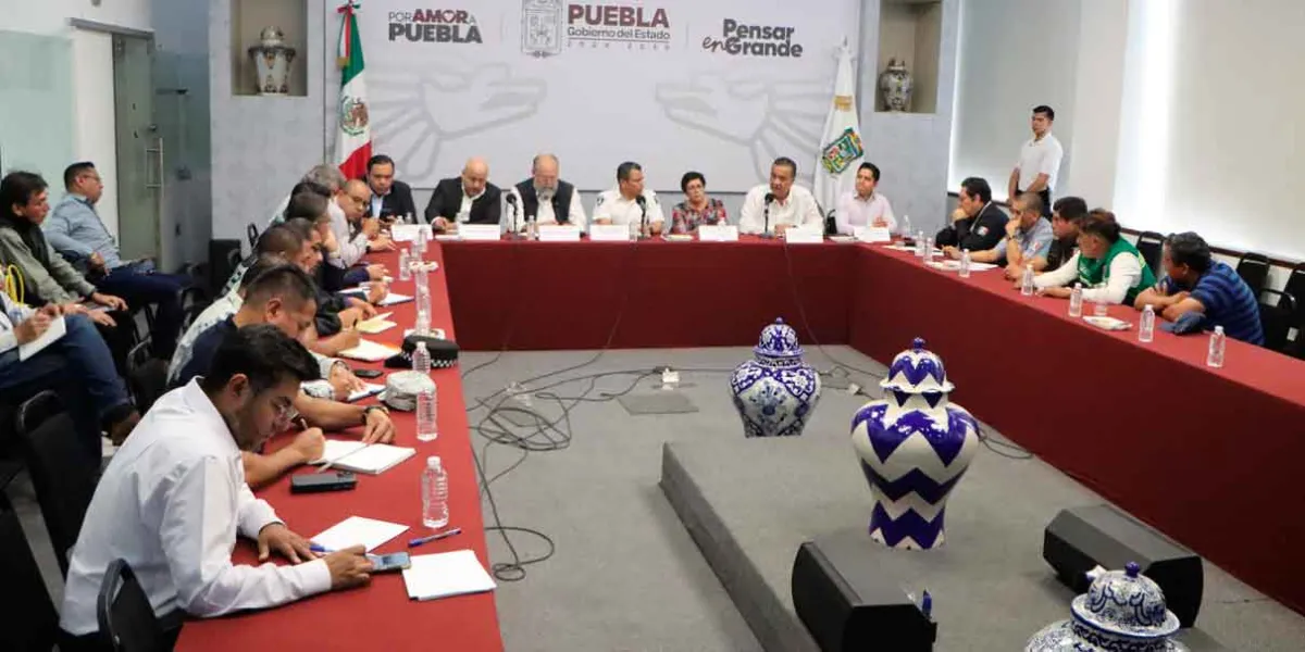 Se acuerdan acciones en seguridad de transportistas en carreteras 