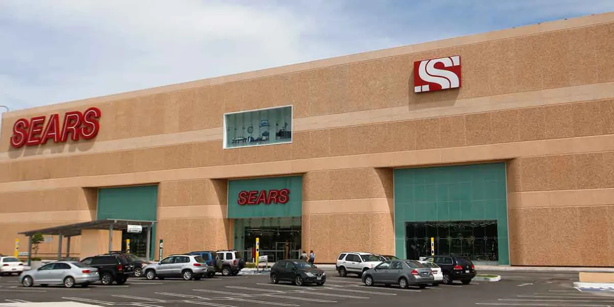 Mujer denuncia agresión física en tienda Sears Angelópolis; acusa omisión del personal