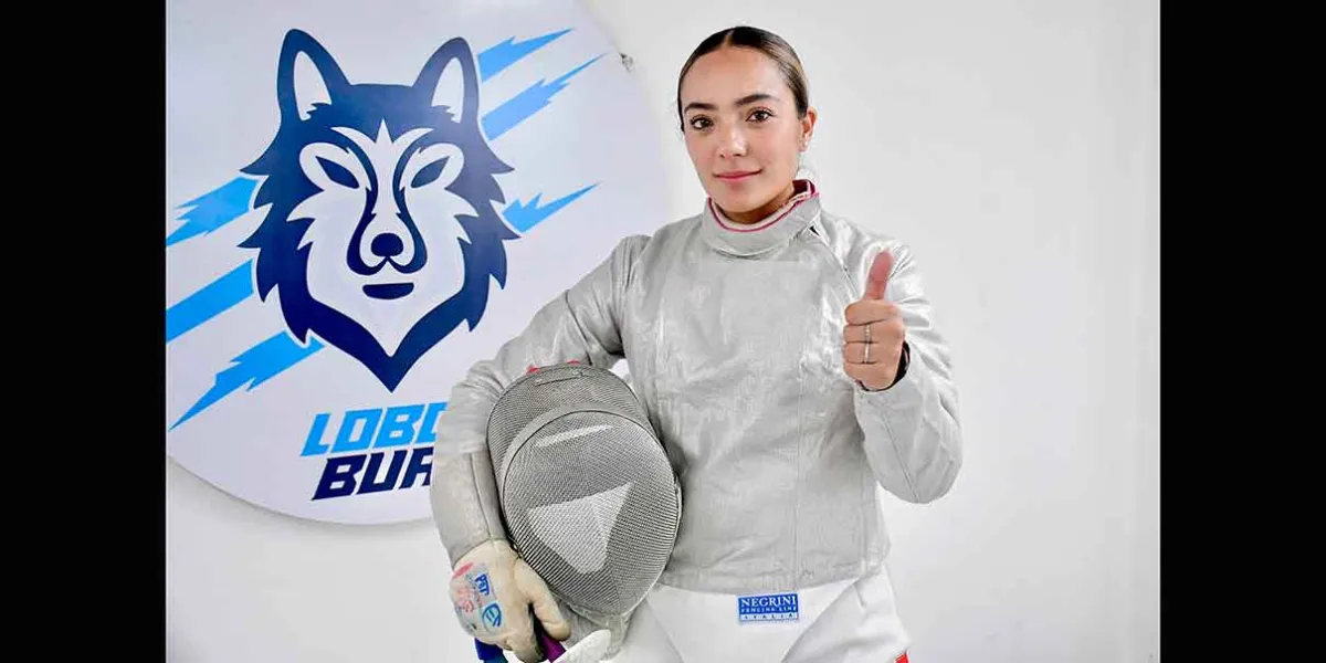Ashley Muñoz, esgrimista de la BUAP, representará a México en los Juegos Mundiales Universitarios FISU 2025