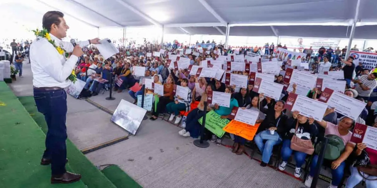 Armenta entrega 30 mdp en obra social para pueblos de la Sierra Nororiental