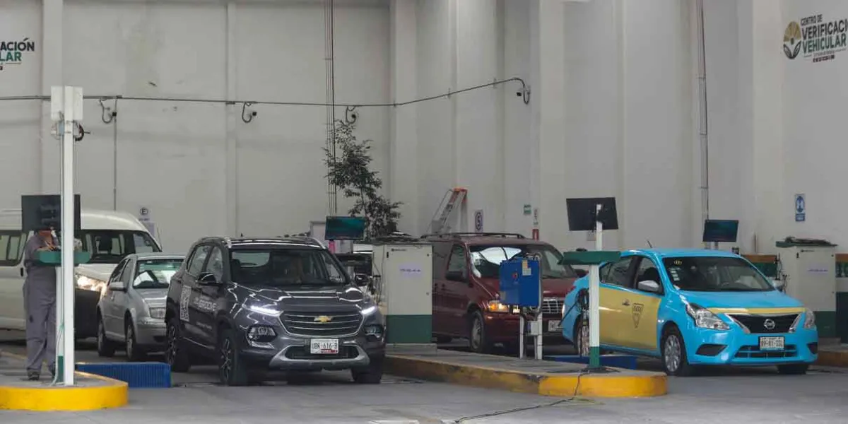 Arranca el segundo semestre de verificación vehicular 2025 en Puebla: fechas, costos y requisitos