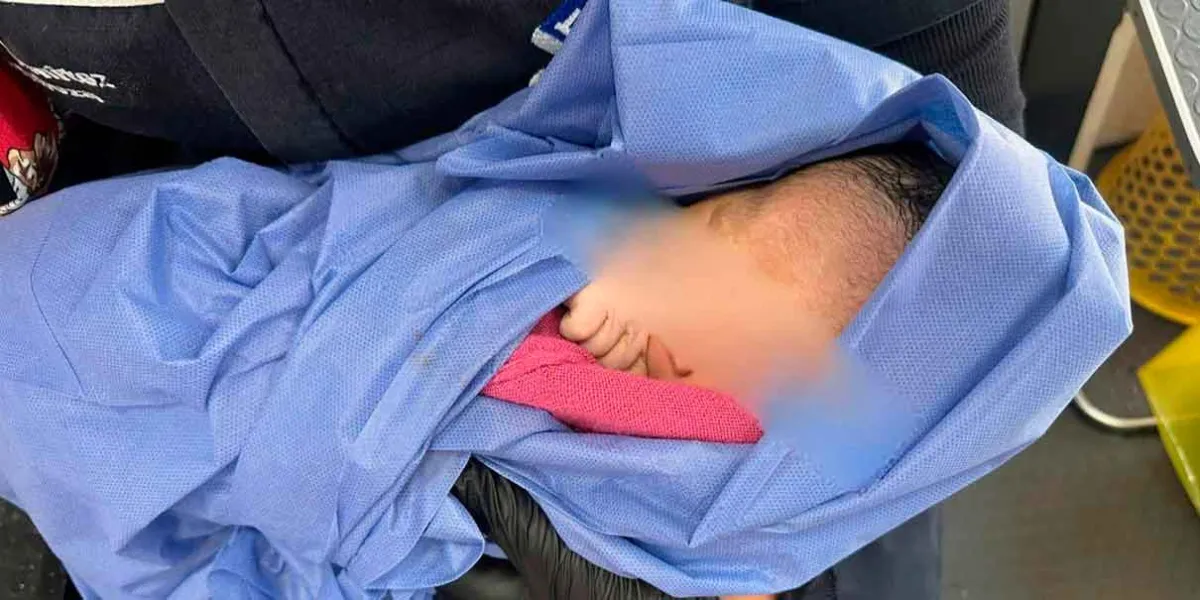 Nació bebé con Don Simi en Atlixco, doctora atendió parto en Farmacias Similares