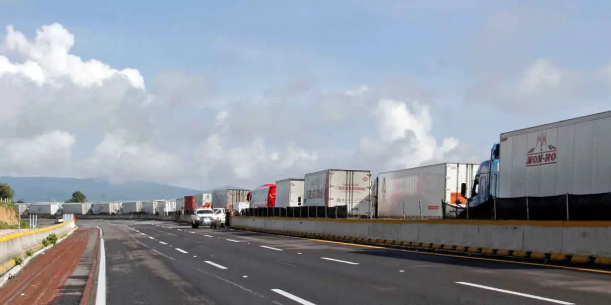 Puntos de control y patrullajes en autopista Puebla-México para frenar delincuencia 