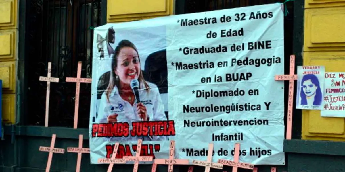 Familiares de Elizabeth Orea exigen justicia durante audiencia del presunto feminicida en Texmelucan