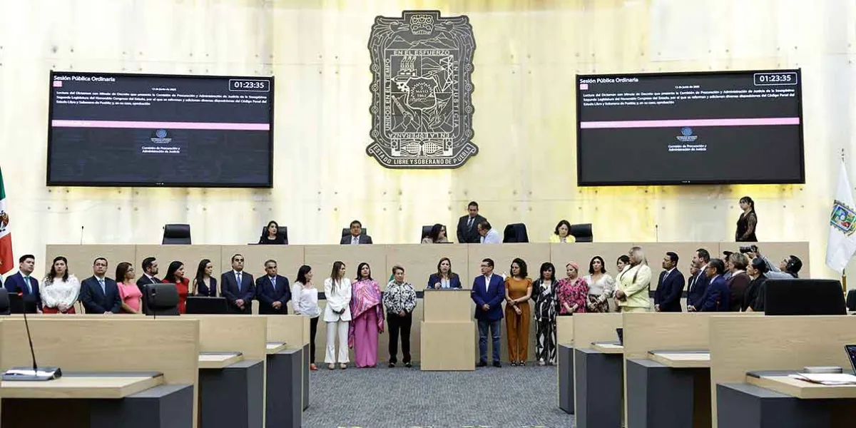 Congreso de Puebla aplaza revocación de mandato por falta de anteproyecto del Ejecutivo