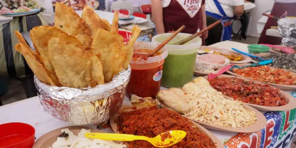 Tonantzin Fernández inaugura la Feria del Molote 2025 en San Pedro Cholula